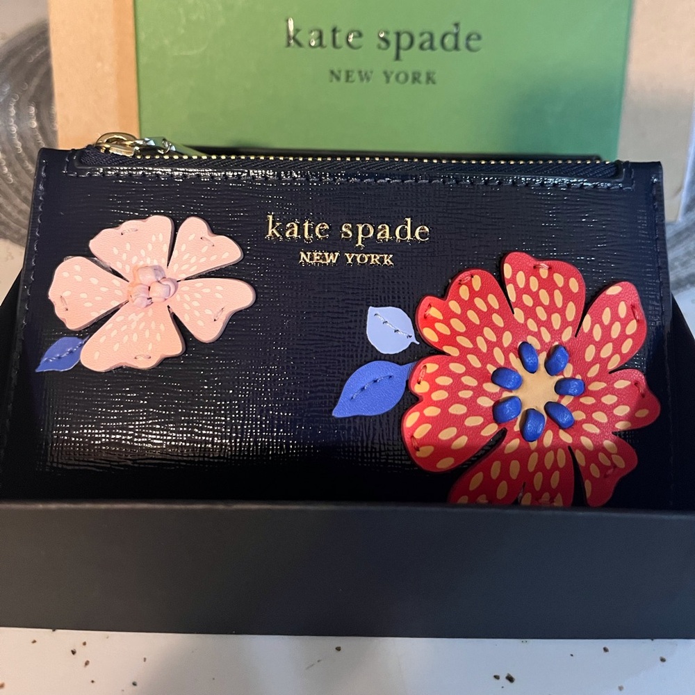 NWT Kate Spade Wallet